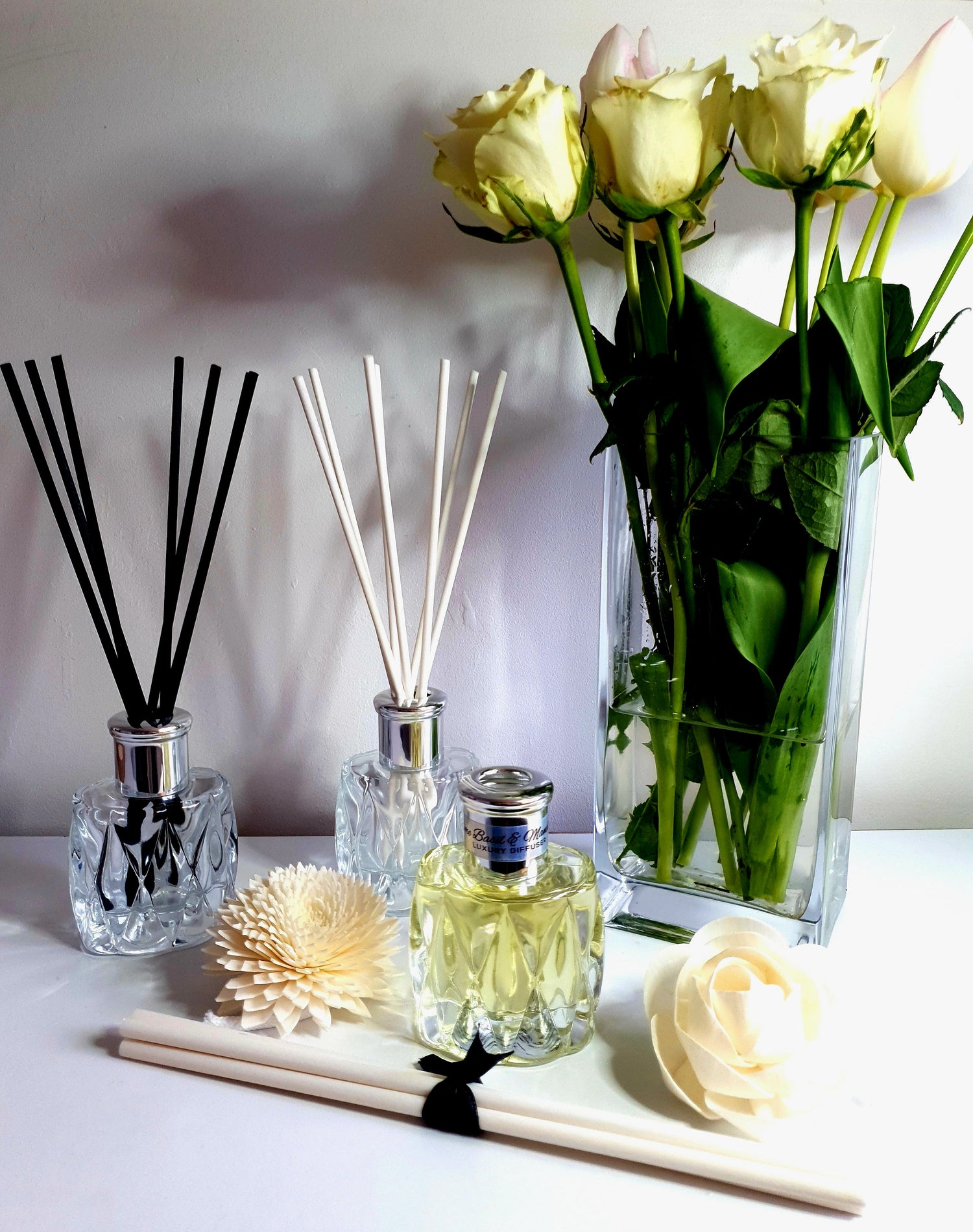 DIFFUSER COLLECTION WITH FIBRE AND FLOWER REEDS