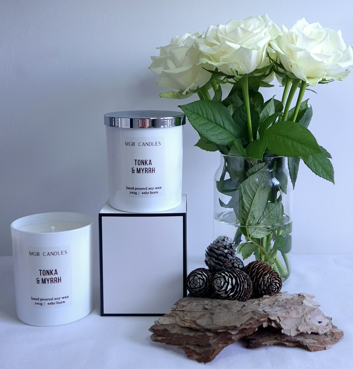 SIGNATURE SOY WAX CANDLES - WHITE GLOSS